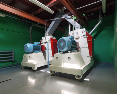 Rotary hammer mills for grinding wheat and barley grain